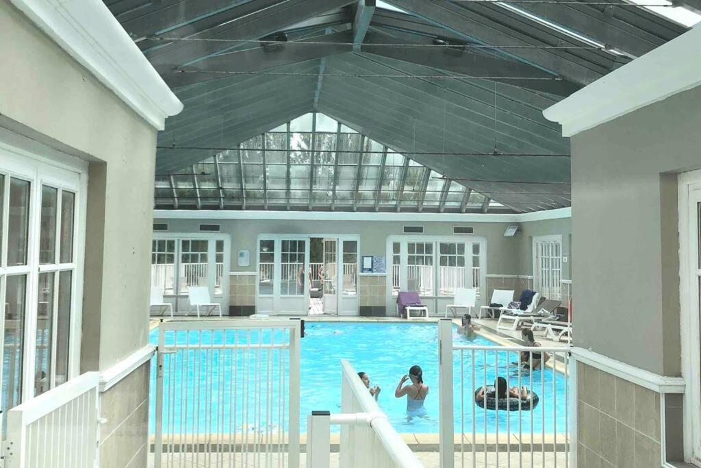 Appartement 2 Chambres Couleur Dune, Piscine, Parking Gratuit Le Touquet المظهر الخارجي الصورة